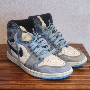 Nike Air Jordan 1 Retro OG High University Blue size 7.5 555088-134